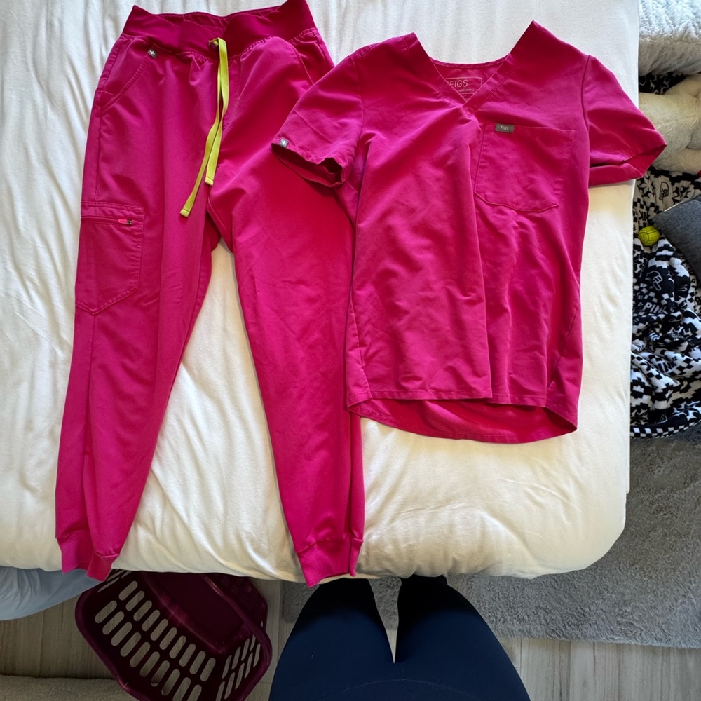 Figs Shocking Pink Scrub Set with Jogger Pants